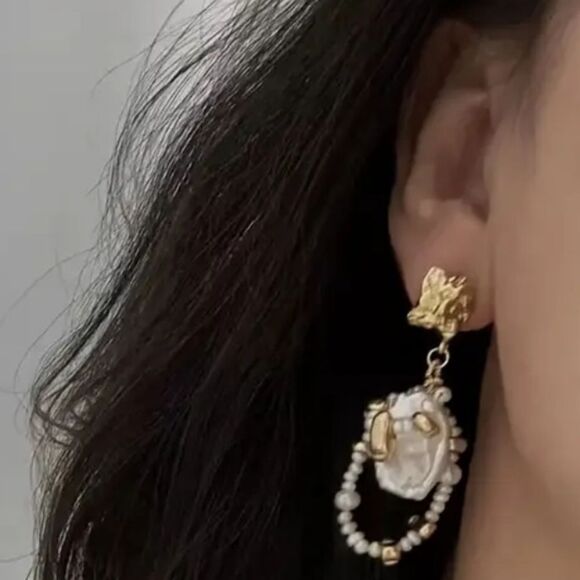 New ANTHRO Golden Nugget Pearl Wrap Drop Earrings - Picture 2 of 8